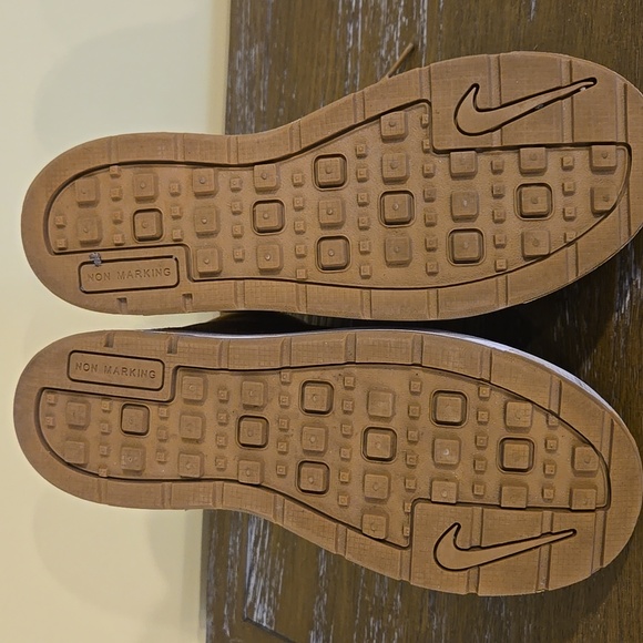 Nike Boots Size 4 - Picture 8 of 8